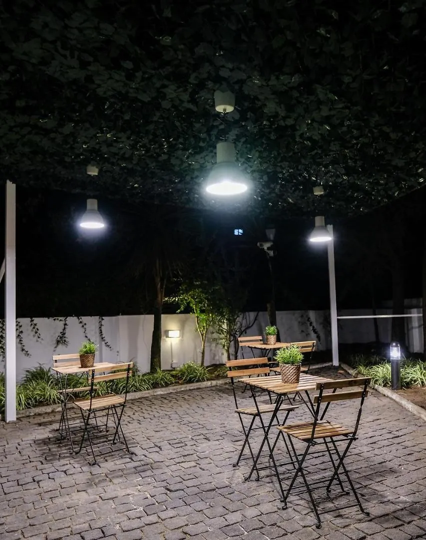 4U Lisbon VI Guesthouse Airport Guest house