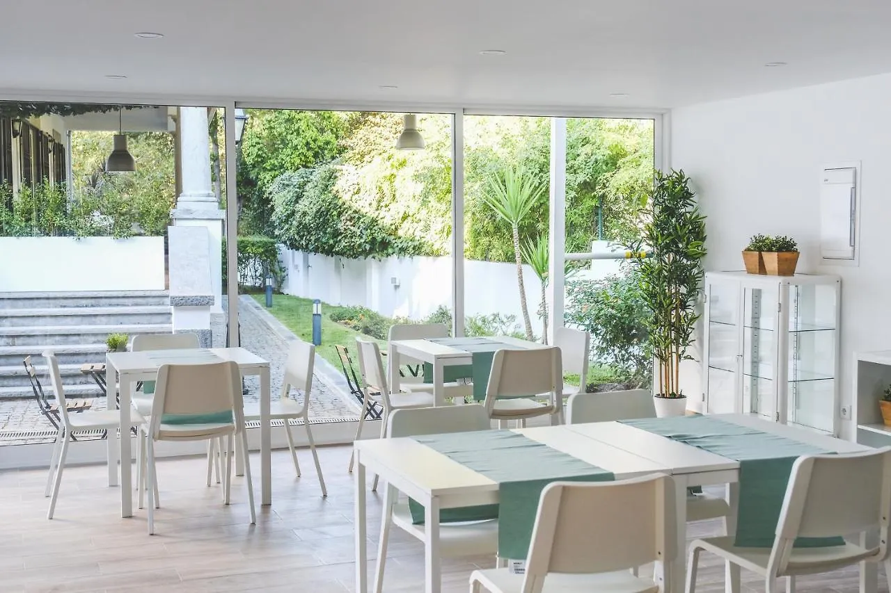 4U Lisbon VI Guesthouse Airport